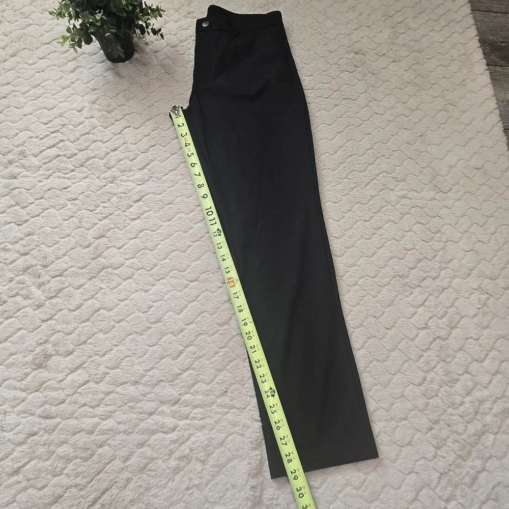Old Navy Active Black Straight Tech Hybrid Slim 4-Way Stretch Pants, Size 32x30